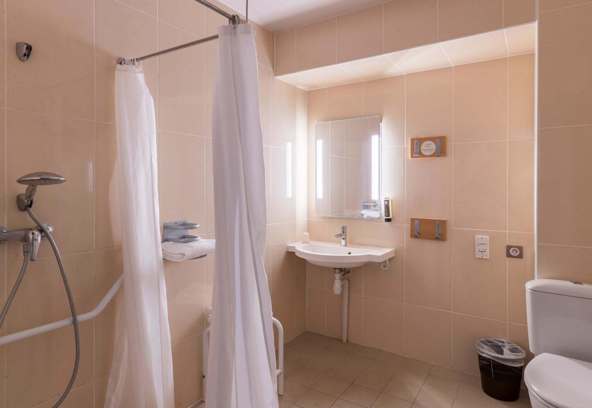 B&B Hotel Troyes Saint-Parres-Aux-Tertres Экстерьер фото